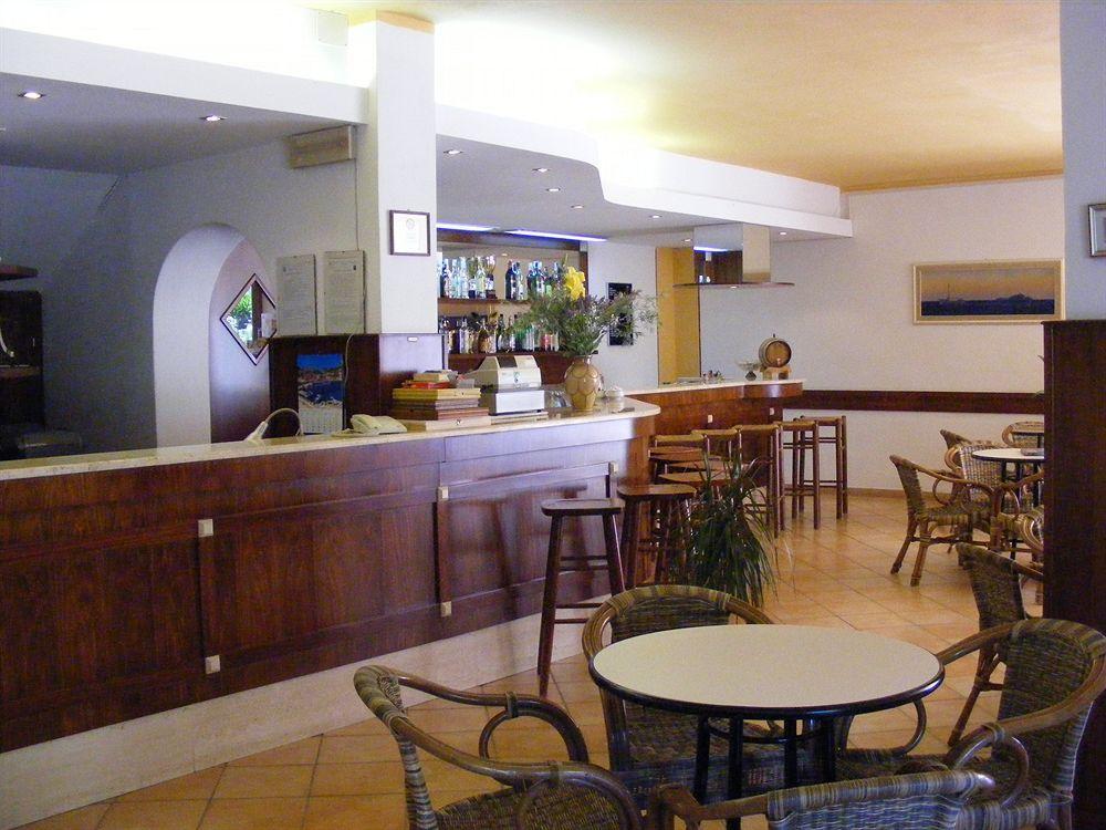 Hotel La Feluca Portoferraio Exterior foto